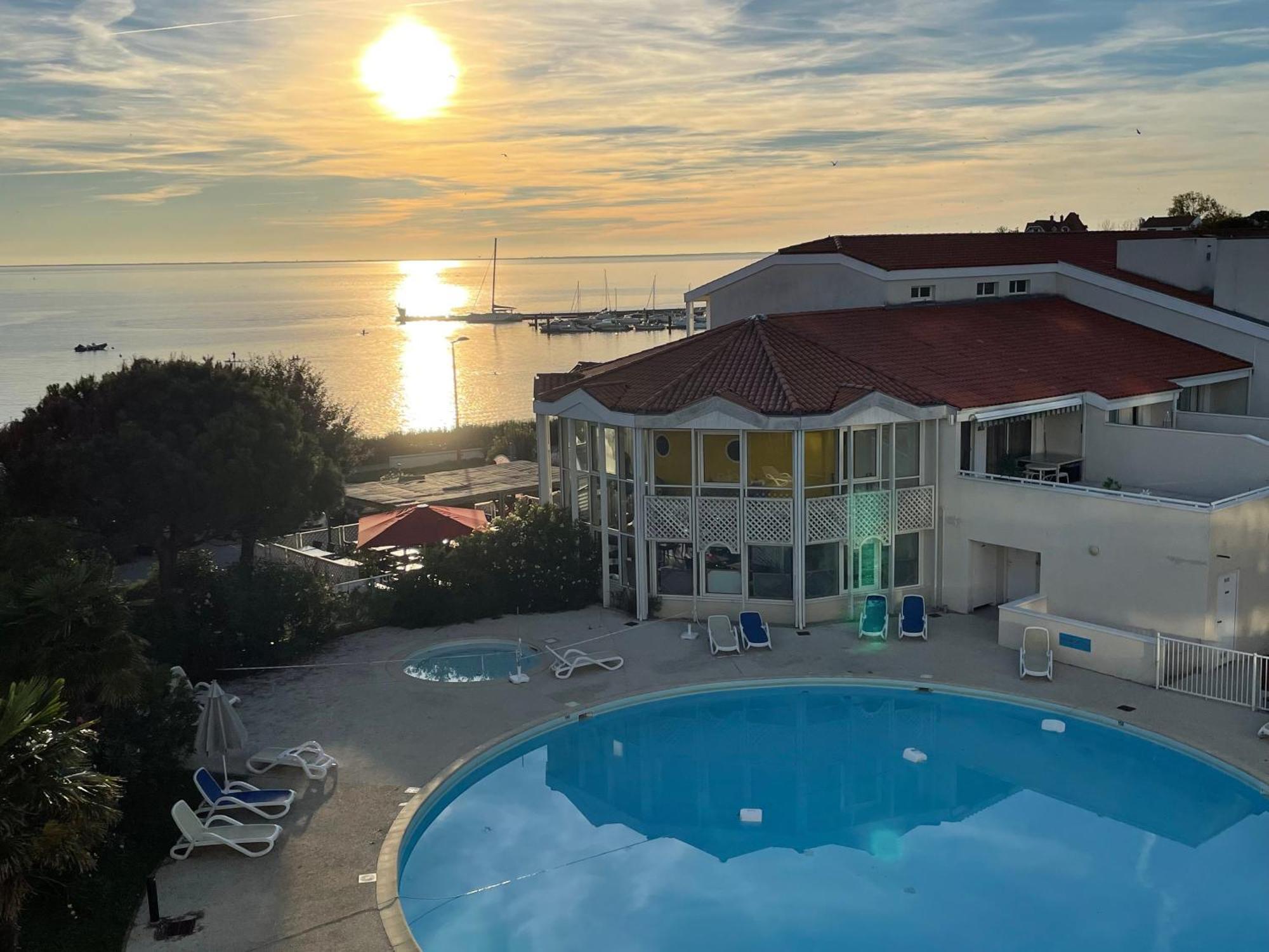 Vue Mer Et Piscine, Avec Balcon - 1 Min De La Plage Fouras Exterior foto